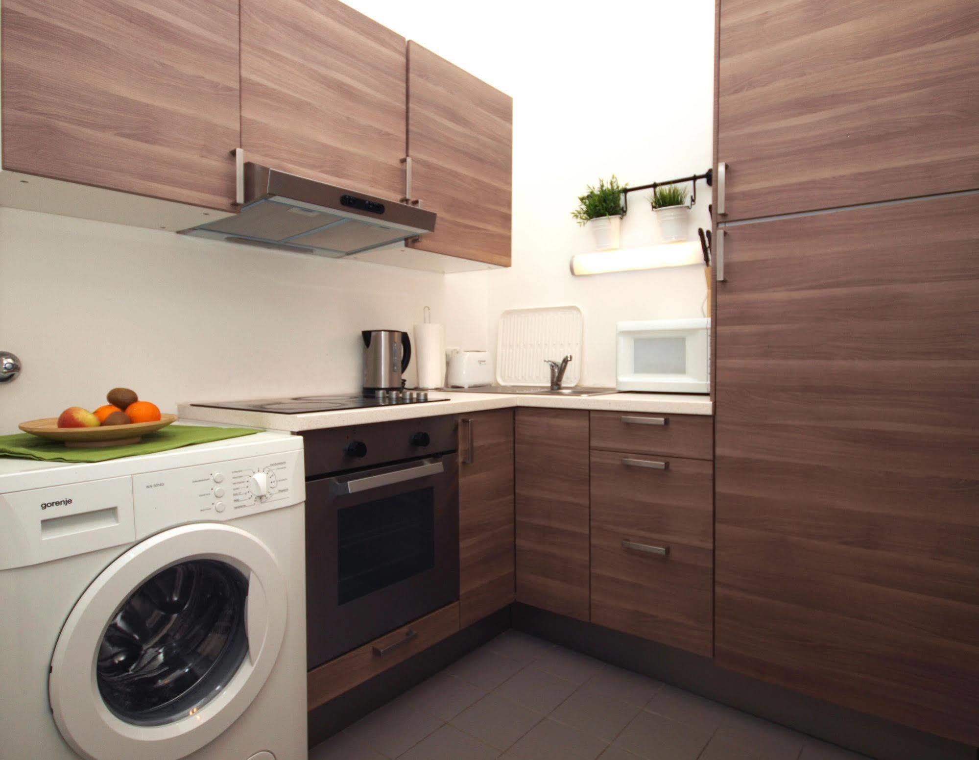 Checkvienna - Ruedengasse Apartment Bagian luar foto